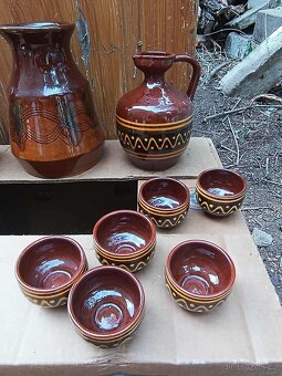 Dva retro sety glazované keramiky. - 4