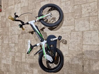 Prodám dětské kolo ŠKODA (16 palců) + kolečka - 4