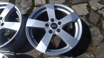 prodám al kola 17 5x114,3 na HYUNDAI - 4