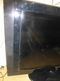 LCD televize 93cm SAMSUNG, 37 palců, nemá DVBT2 - 4