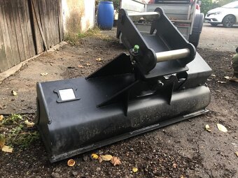 Prodám svahovou naklápěcí lžíci MS 01 - 4