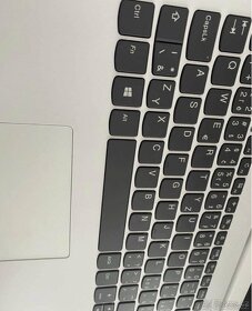 Počítač Lenovo IdeaPad 320-15AST Blizzard White - 4