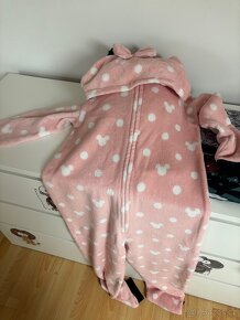 Obleceni pro holku v. vetsinou S - 4