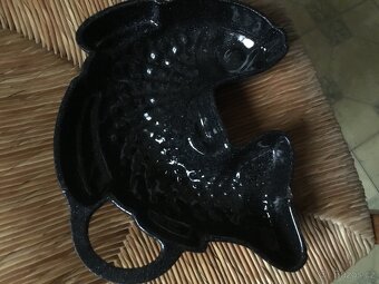 forma k peceni tvar ryba, hluboke talire v barve lila - 4