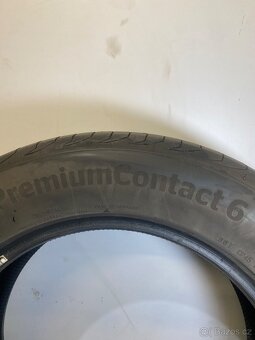 235/60R18 - 4