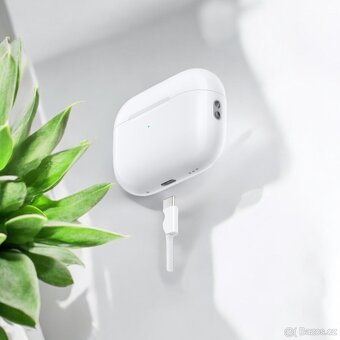 AirPods Pro (2. generace) MagSafe nabíjecí pouzdro USB-C - 4