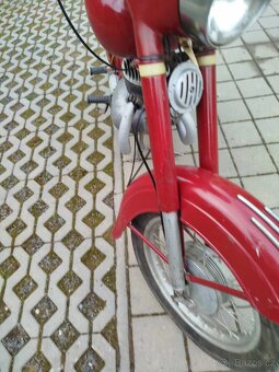 Jawa 250/ 353 - 4