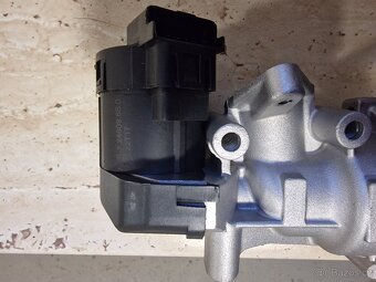 AGR/EGR Ventil Pierburg 7.24809.68.0 - 4