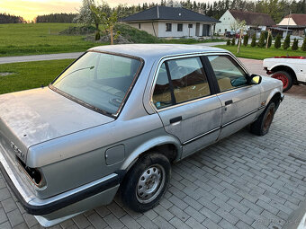 BMW 325E E30 sedan nahradni dily s celeho vozu - 4