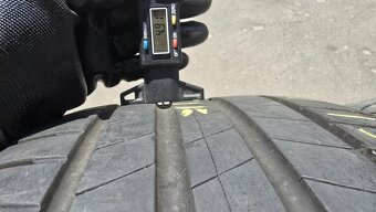 Letní pneu 245/40/19 Bridgestone - 4