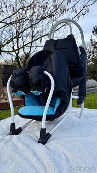 Prémiové dětské sáňky s boudou, opěrkou a madlem – jako nové - 4