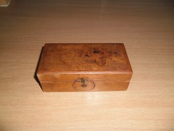 staré mosazné závaží k váhám - vyleštěno - 4