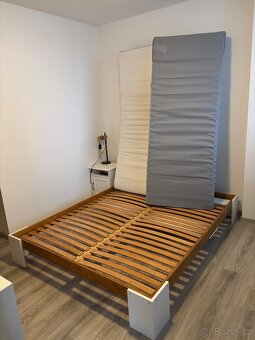 Postel s matracemi - 4