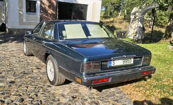 Jaguar Daimler DoubleSix V12 XJ81 - 4