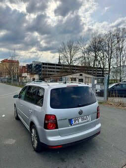 VW Touran 2.0 TDI 7 míst - 4