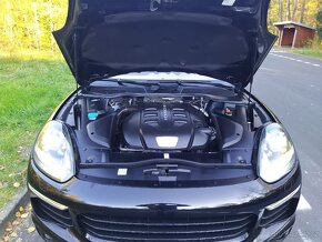 Porsche Cayenne Diesel Platinum Edition - 4