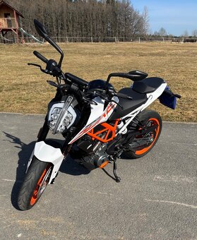 KTM Duke 390 - 4