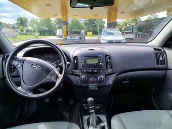 Hyundai i30 1.6 CRDi, 2009, nová STK - 4