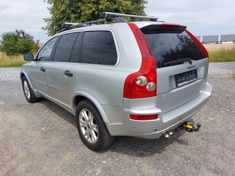 Volvo XC 90 2,4 D5 120kW 4x4 GEARTRONIC 7-MÍST - 4