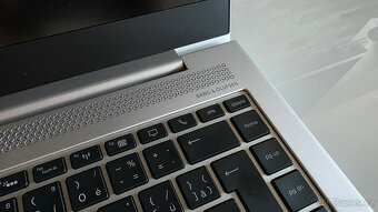 HP Elitebook 840 G5 + HP docking station + kláves/myš - 4