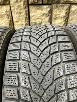 Zimní pneu 225/45/17 - 4