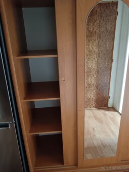 Skříň - 4