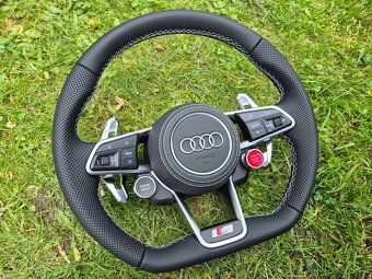 AUDI R8 VOLANT SPORTOVY - START/STOP - DRIVE SELECT - 4