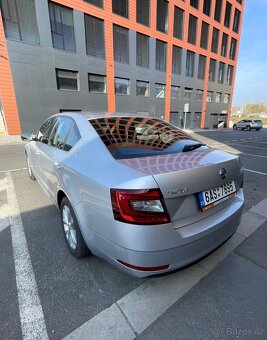 ŠKODA Octavia 1.6 TDI 85kw Dsg Style - 4