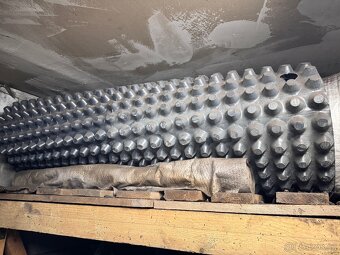 Různý stavební materiál - 4