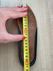 Kotníčkové boty Geox vel. 32 - 4