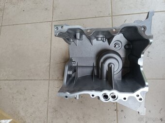 Díly na motor Dacia Sandero 1,0 SCE - 4