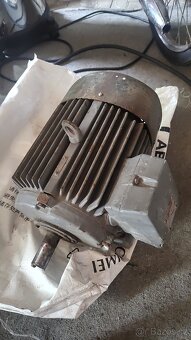 Elektromotor mez 5,5 kw 2900ot - 4