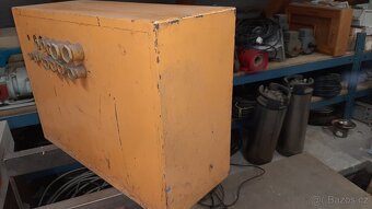 Skříňka na elektrorozvaděč - 4