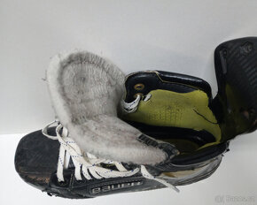 Brusle Bauer Supreme 3S PRO SR 9 - 4