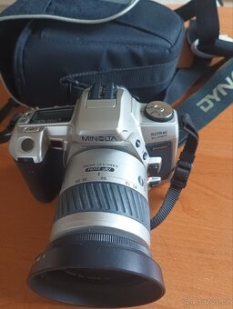 Prodám zrcadlovku na kinofilmy Minolta 505si super - 4