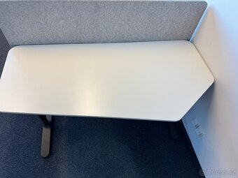 Kancelářský stůl Ikea Bekant - 4