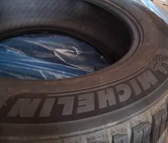 255/55/19 111 MICHELIN zimní - 4