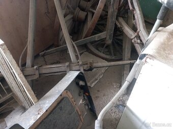 Koňský povoz-spíše kola náprava,oj viz foto - 4