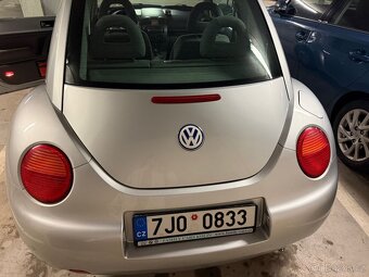 Volkswagen New Beetle - 4