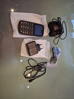 Mobilní telefon tlačítkový, Winner WG8 - 4