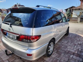 Toyota Previa - 4