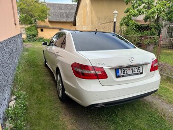 Mercedes-Benz w212 E350AMG - 4