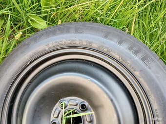 Zimní pneu 205/55 R16 obuté na plechu 5x108 + dojezdovka - 4