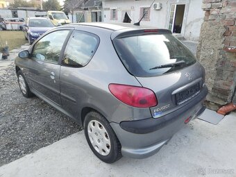 Peugeout 206 1.4 55kw 2008 nepojizdne - 4