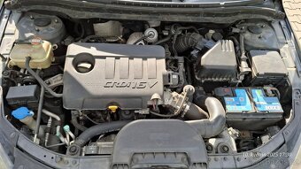 Hyundai i30 1.6 diesel 85kw - 4