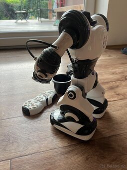 Robot Robosapien WowWee V1 - 4