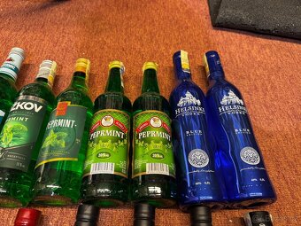 láhve Jack Daniels, Beefeater, Heffron, zelená - 4