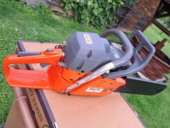Motorová pila Oleo-Mac 956 - 4