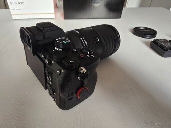 Sony Alfa A7 IV + Tamron 28-200 - 4