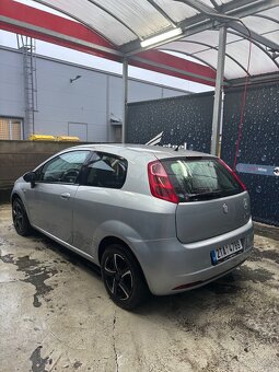 Fiat grande Punto 1.2 - 4